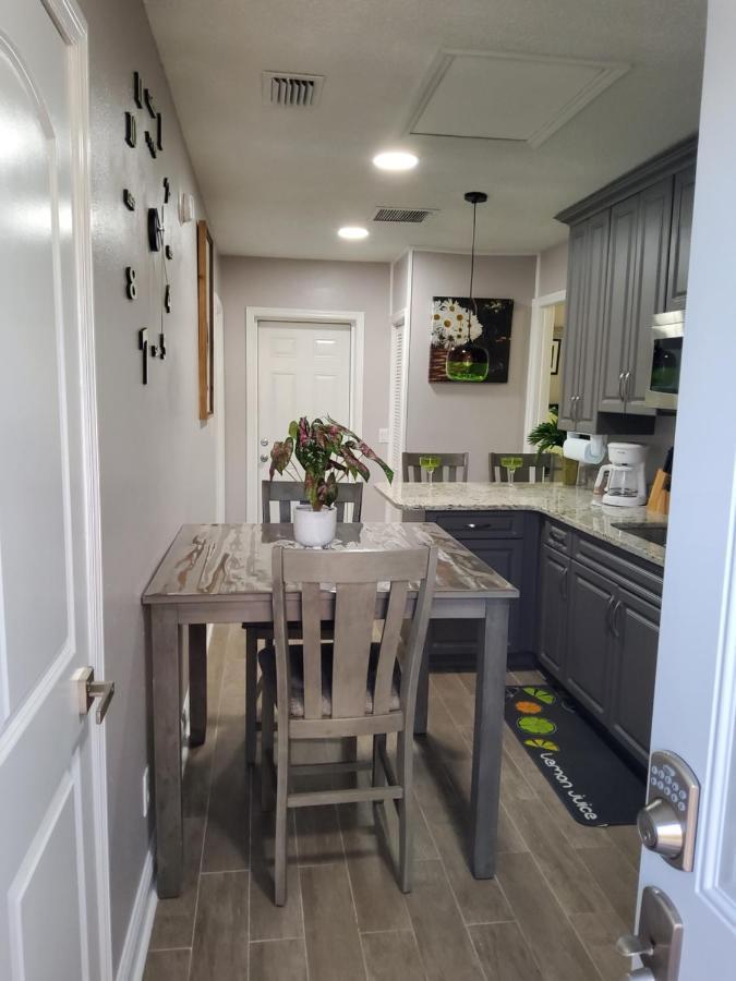 Beautiful Apartment Close To Everything Tampa Eksteriør billede
